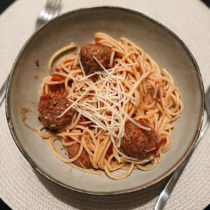INSIDEOUT - Easy light meatballs spaghettis article